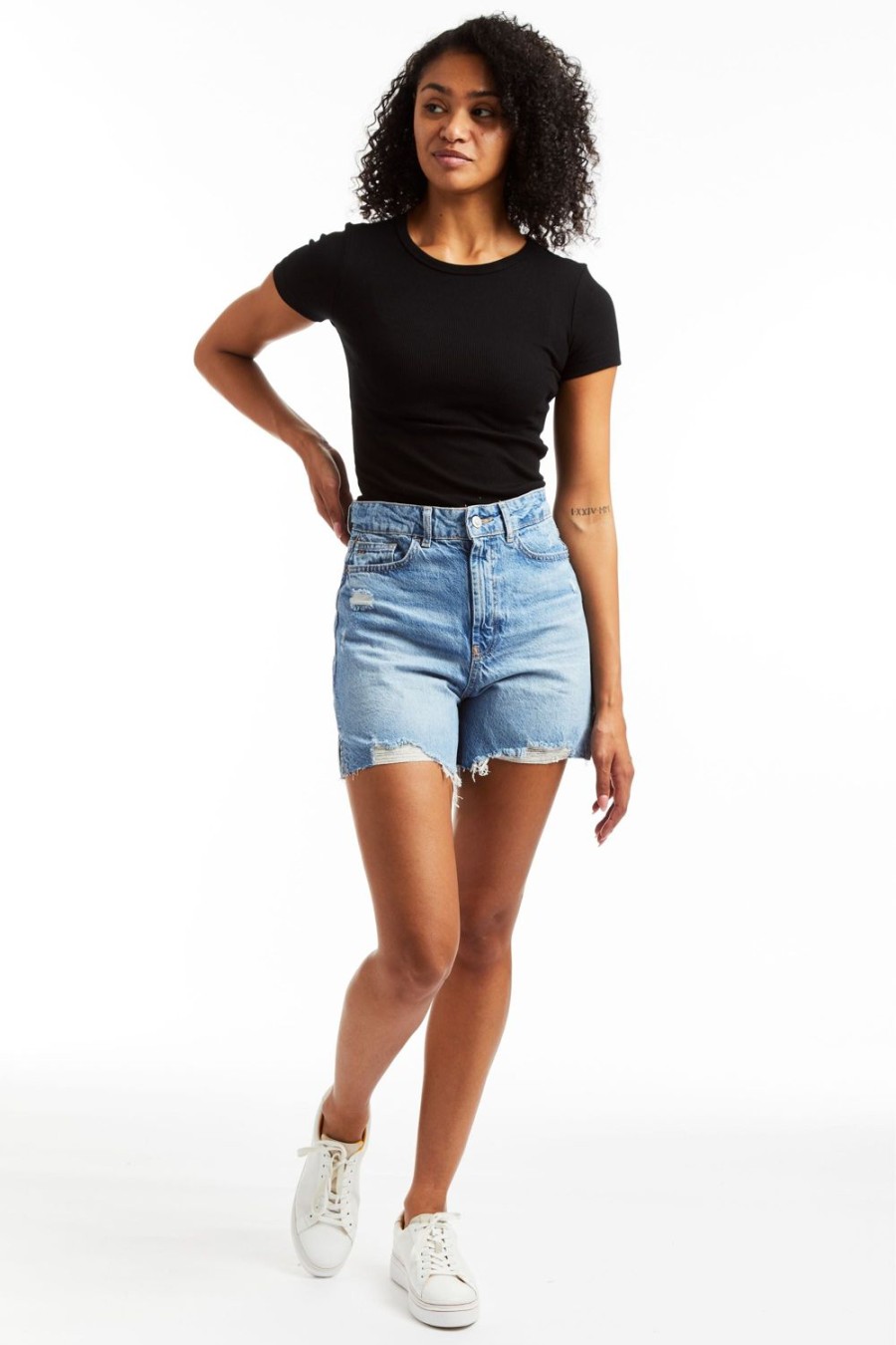 Women Tractr Cut Off | High Rise Destructed Mom Short Medium Wash